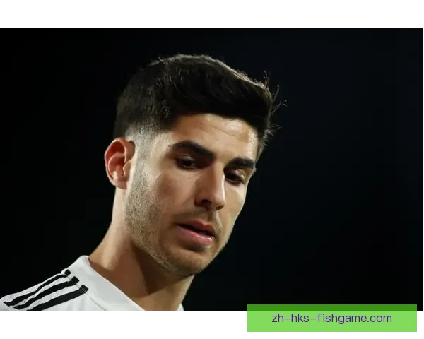 马卡报称皇马预防性换下阿森西奥球员遭遇硬伤引关注伤情无碍但谨慎处理 马卡报称皇马预防性换下阿森西奥球员遭遇硬伤引关注伤情无碍但谨慎处理